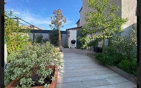 La Camarguaise 11Bis Rue Du Jeu De Mail Salin De Giraud